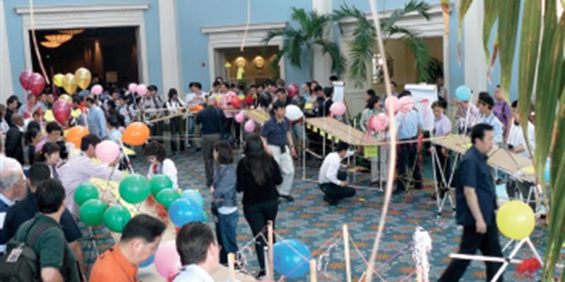 YARATICI TAKIM ETKİNLİKLERİ, FLAT OUT CHARIOT CHALLENGE